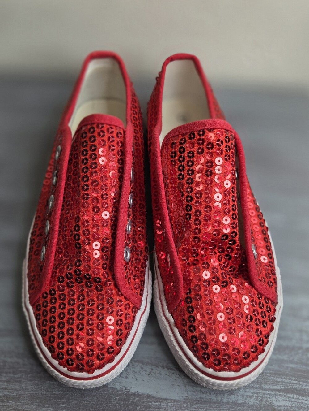 Weissman Balera Red Sequin Women's Sneakers Size 6 (Se2)